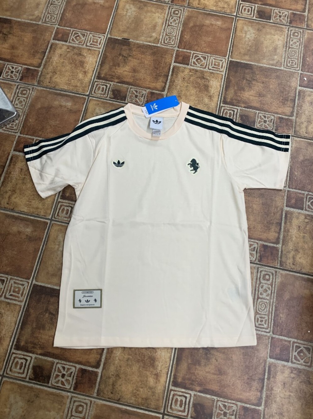 adidas Originals Juventus 2026 Terrace Icon Jersey Size M
